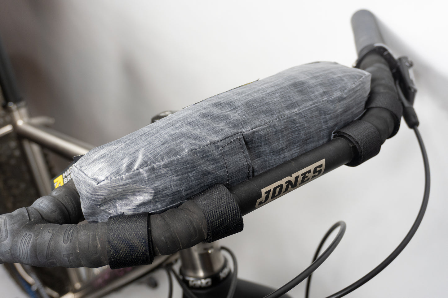 Tomcat Loop Bar Bag